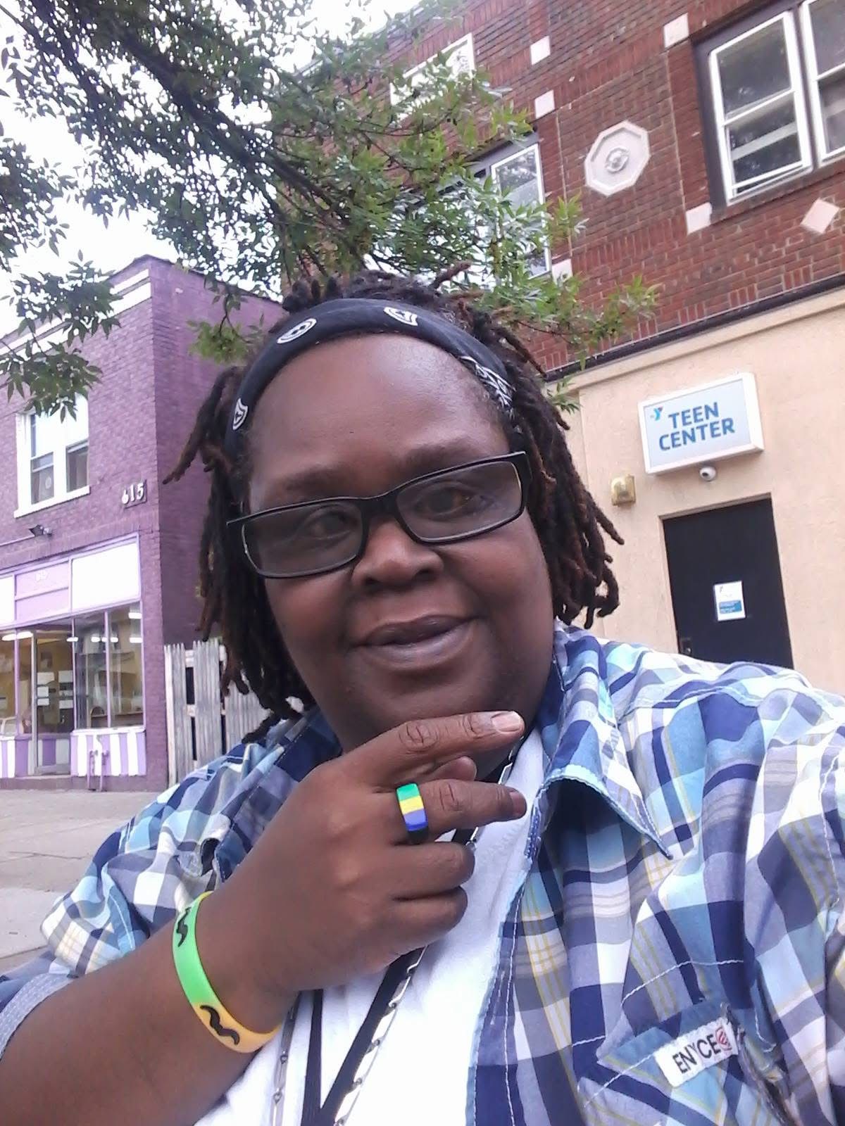 In Loving Memory of Lydia “Glo” Jones